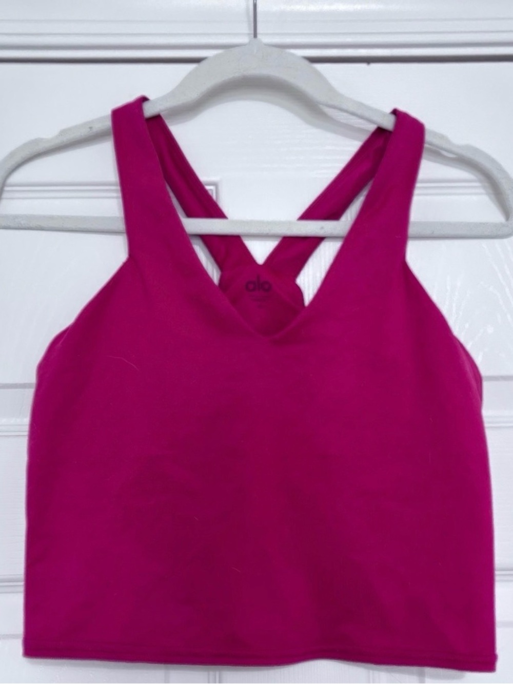 Alo airbrush real crop tank- dark raspberry pink color